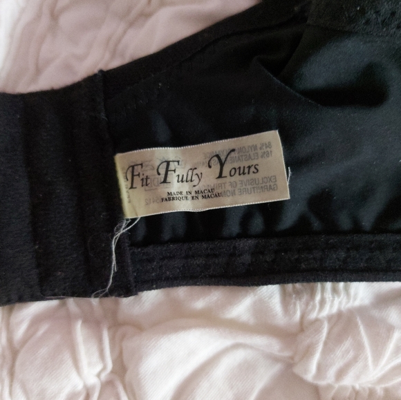 30DD Black Bra From Fit Fully Yours - Picture 4 of 6